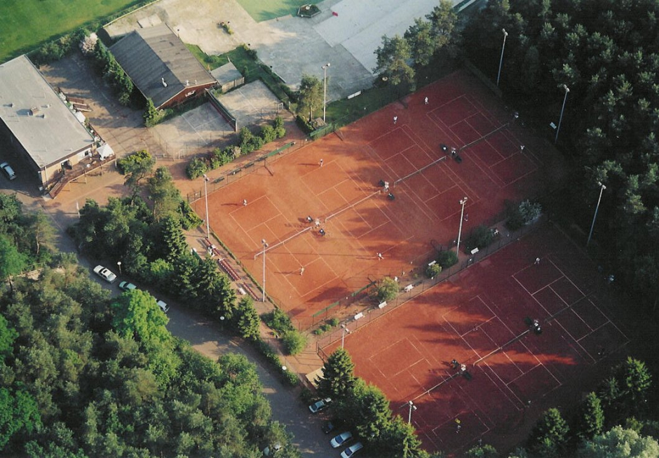 luchtfoto tennispark Soesterberg